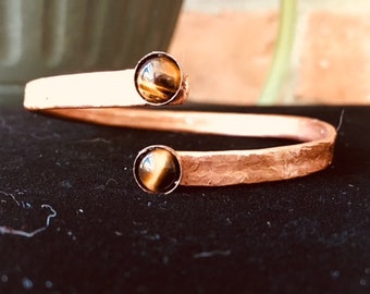 Copper Bangle Bracelet with Tiger Eye