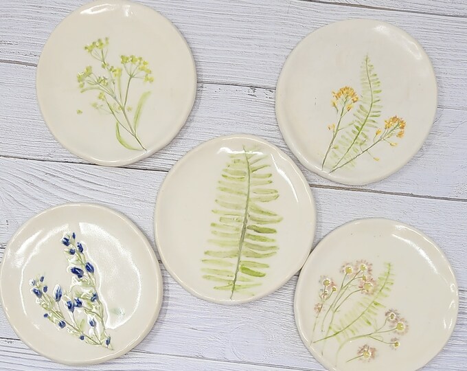 Pressed Florals Trinket Dishes(Each dish is sold separately)