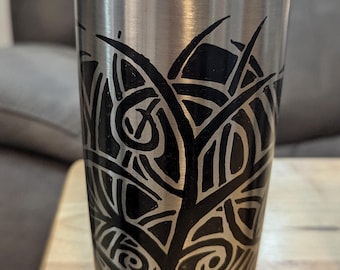 Taza de viaje intrincada, vaso