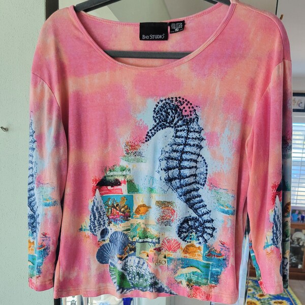 Vintage Nautical Seahorse Longer Sleeve Tee Scoop Neck Sequins Colorful Pink Blue Womens Large Crop Length