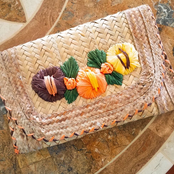 Vintage Retro  Straw Clutch Bag Floral Purse Wove… - image 1