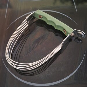 Vintage Dough Cutter Wire Pastry Blender Hand Mixer Green Handle Retro Country Kitchen 1960s