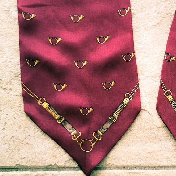Vintage Silk Scarf Flared Tips Maroon Horse Horn … - image 4