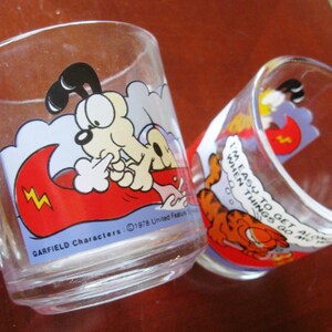 Vintage Mugs Garfield Odie Cartoon Character McDonalds Coffee Cup Anchor Hocking 1970s Set of Two Red Gold image 2