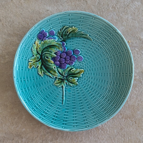 Vintage Majolica Plate Purple Grapes Green Leaves Basketweave Background Germany Hand Painted Zell 9 Plus Inches