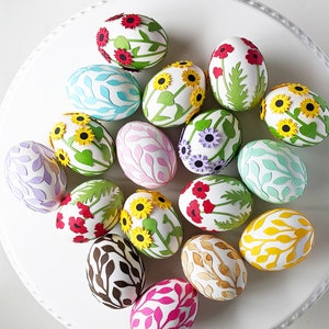 Huevo de Pascua SVG, 3 decoraciones para huevos de Pascua: amapola, girasol y hojas