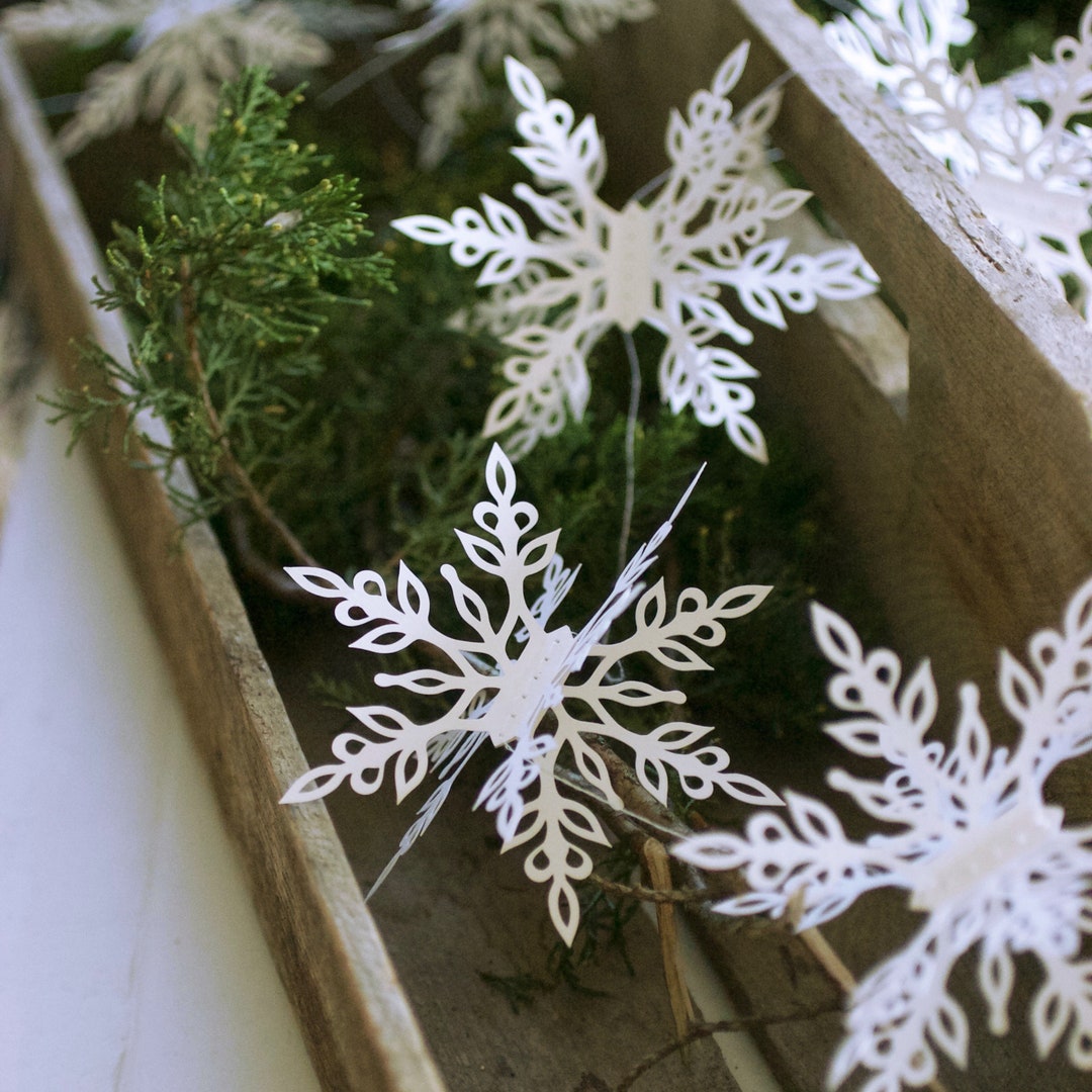 DIY 3D Glitter Foam Paper Snowflakes - Christmas Tree Ornaments