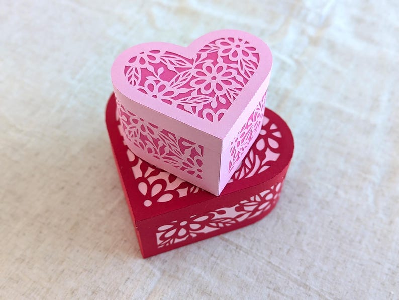Valentine SVG: Floral Heart Gift Box Template With Lid, Two Box Sizes ...