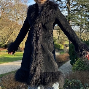Women’s Black Suede Afghan Coat, Vintage Penny Lane Shearling Coat, 80s Mongolian Fur Trim Long Boho Jacket, Retro Winter Gift for Her