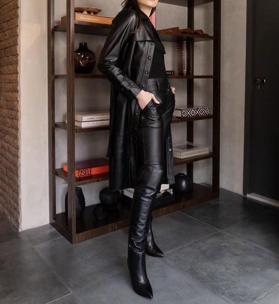 ⭐️90s 古着⭐️シープスキン シープレザー　トレンチコート　ヴィンテージ　Ｍ　黒 90年代のヴィンテージゴシックシープスキンレザートレンチコート