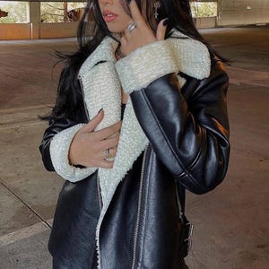 Women&#39;s Black Sheepskin Leather Shearling Bomber Jacket – B3 Aviator RAF Fur Winter Leather Coat | Real Shearling Outerwear | Gift for Her