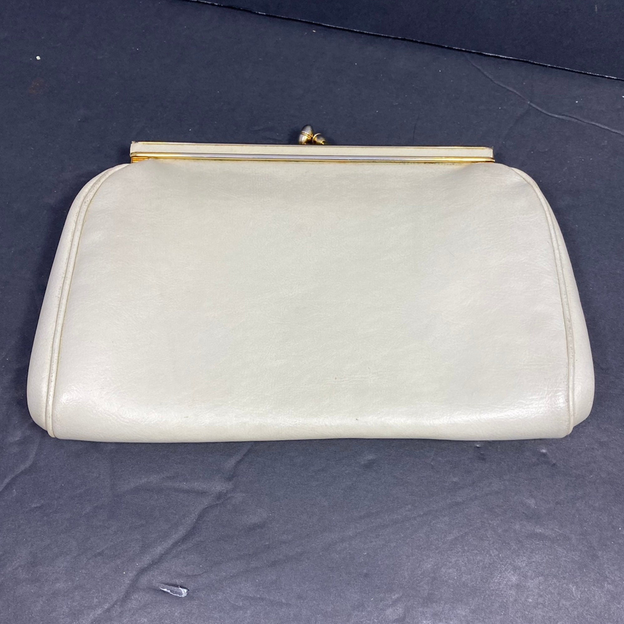 Vintage off White Clutch Purse Hangbag With Gold Tone Etsy Canada