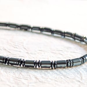 Collana Magnetica Donna In Minerale Nero – Realizzata A Mano YINOX, Lunghezza 50 Cm, Design Europeo - 3
