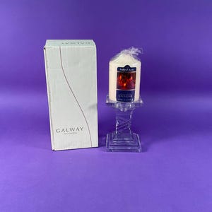 Bougeoir et bougie carrés Lagan en cristal irlandais de 5 pi de Galway