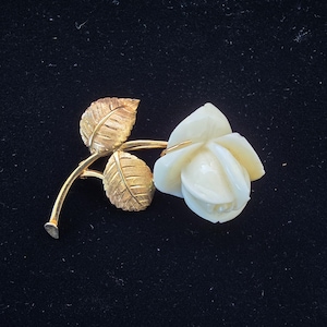 1960s Mid-Century Carved White Coral Rose Brooch in 14K Yellow Gold