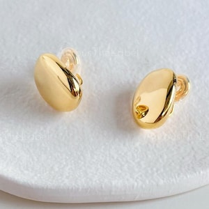 Oval Button Clip On Earrings, Timeless Oval Clip On Stud Earrings, Bold Gold Clip Ons, Invisible Clip On Earrings, Non Pierced Earrings