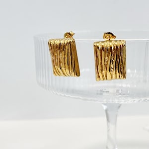 Gold Rectangle Stud Earrings, Texture Statement Earrings, 18K Gold Chunky Stud Earrings, Bold Rectangle Earrings, Minimalist Rectangle Studs