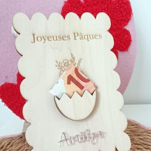 Carte de Pâques en Bois et Acrylique - Personnalisée avec Prénom - Forme de Biscuit avec Fente pour Billet