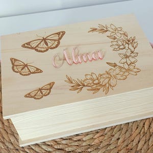 Caja de madera personalizada para recuerdos y tesoros - Caja infantil personalizada - Caja de nacimiento - Joyero personalizado -
