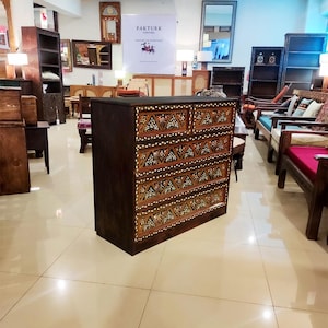 Handmade Wooden 5-Drawer Chest – Classic Storage Solution