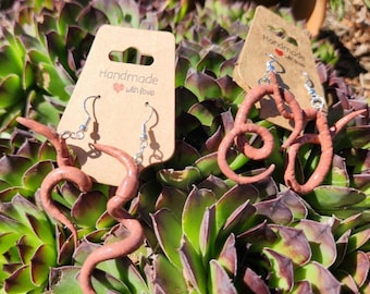 handmade worm earrings earthworm polymer clay earrings