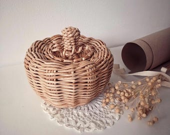 Handmade Pumpkin Basket with Lid: Rustic Fall Decor & Candy Storage