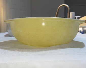 Vintage PYREX #024 Yellow/Gold Speckled Casserole Bowl