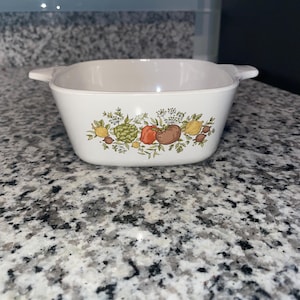 Vintage Corning Ware Spice of Life fridgie casserole/baking dish