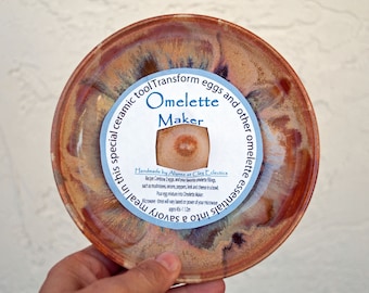 Omelette Maker, Handmade Ceramic: Red Gold Glaze Microwave Egg Cooker
