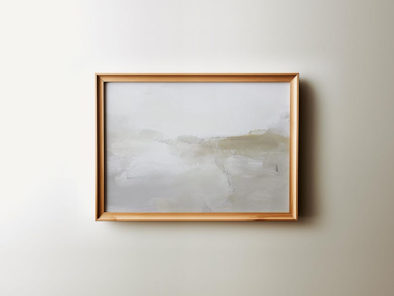 Peut inclure: Une peinture abstraite encadr&eacute;e avec un fond gris clair et de subtiles touches de vert et de blanc.