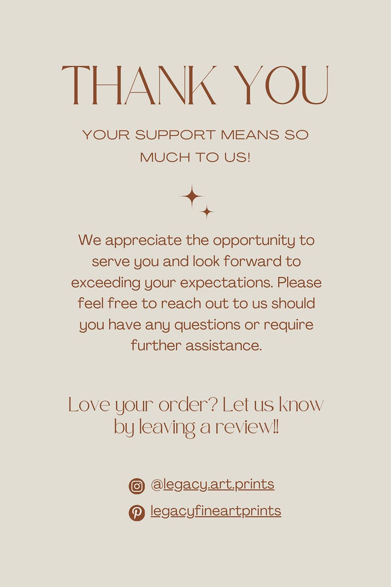 Peut inclure: Un message de remerciement avec du texte brun sur un fond beige. Le texte dit "Merci, Votre soutien signifie beaucoup pour nous !" et comprend un message de remerciement aux clients et des instructions sur la fa&ccedil;on de laisser un avis. Le message comprend &eacute;galement les poign&eacute;es de m&eacute;dias sociaux pour Instagram et Pinterest.