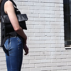 TREKKER - Leather Foldover Bag - Womens Handmade Handbags - Leather Messenger Bag - Foldover Clutch -  Leather Bag - Leather Clutch