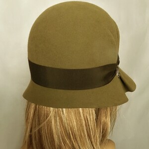 Amelia, Fur Felt Cloche millinery hat from the Downton Abbey era, khaki green color image 3