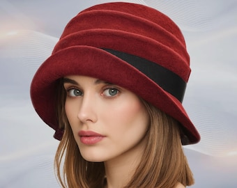 Maroon Fur Felt Cloche Hat | Handmade 1920s Millinery  display picture 1