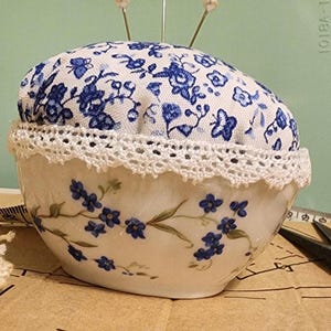 Blue Floral Pin Cushion