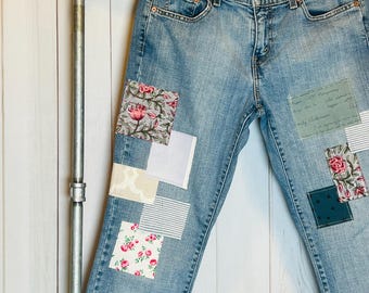 Vaqueros Levi's reciclados: patchwork de Kantha con encaje bohemio, talla 8 M