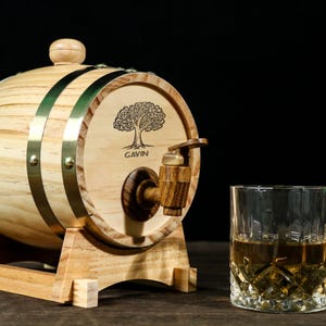 Cadeau voor whiskyliefhebbers |Handgemaakt eikenhouten vat met gratis gravure | Gegraveerd geheugenvat|Groom Squad Cadeauset met gecoördineerde |Whiskey
