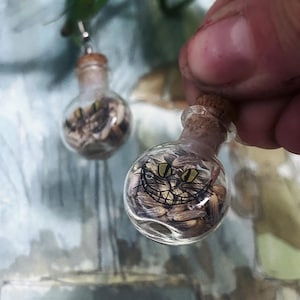 Cheshire Cat Jar dangle earrings filled with Lavander