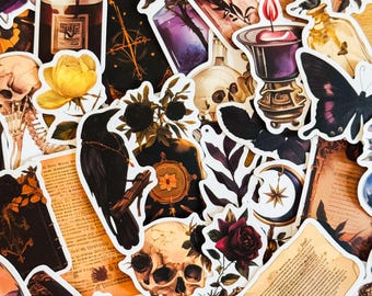50枚のゴシック美的ステッカーセット、ダークスカルウィッチクラフト、自己粘着防水PVCデカール、ジャーナル、スクラップブック、電話カバー、ラップトップ