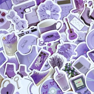 50Pcs Adesivos estéticos roxos, pacote de adesivos roxos, adesivos roxos, pacote de adesivos à prova d'água, adesivos recortados, adesivos roxos VSCO