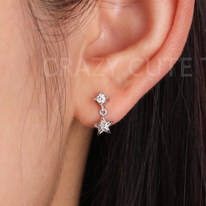 Boucles d'oreilles pendantes en forme d'étoile, fermoir à vis, mini-étoile polaire céleste en argent sterling, boucles d'oreilles minimalistes et délicates à bille, clous d'oreilles pour cartilage, idéal pour une sieste ou un moment de détente. Cadeau parfait.