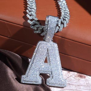 Collar de cadena de eslabones cubanos de 12 mm con números y letras grandes, collar personalizado de hip hop, regalos para él, joyas de cumpleaños, regalos para hermanas, ropa urbana.