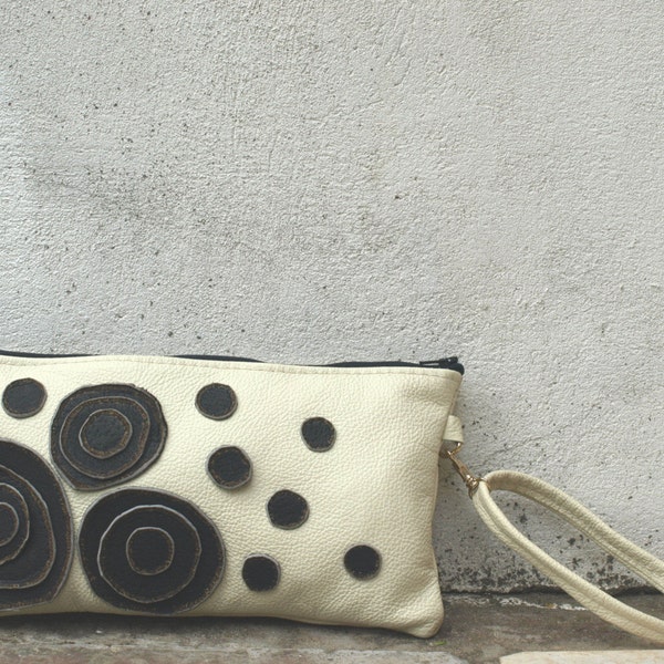 Bitter Roses in  Buttercream Wristlet
