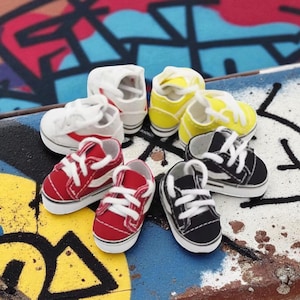 Labubu-sneakers – 17 cm pluche hangerschoenen - katoenen poppenschoenen 10 cm, schattige speelgoedaccessoires en cadeau