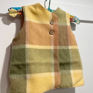 Chaleco infantil / unisex / género neutro / chaleco de manta de lana para niños hecho a mano / chaleco de lana vintage para niños / reversible / talla 3