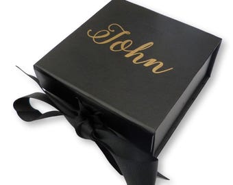Caja magnética negra personalizada con cinta y nombre impreso en papel dorado, caja de regalo para bodas, padrinos de boda
