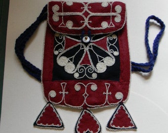 Mi'Kmaq Beaded Wool shoulder bag