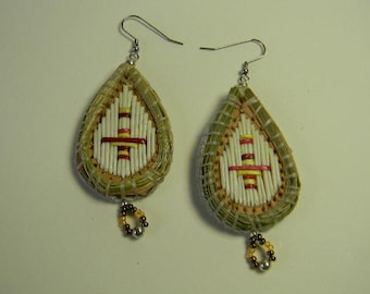 Porcupine Quilled, Teardrop earrings, Sweet Grass, beaded (2TDQ)