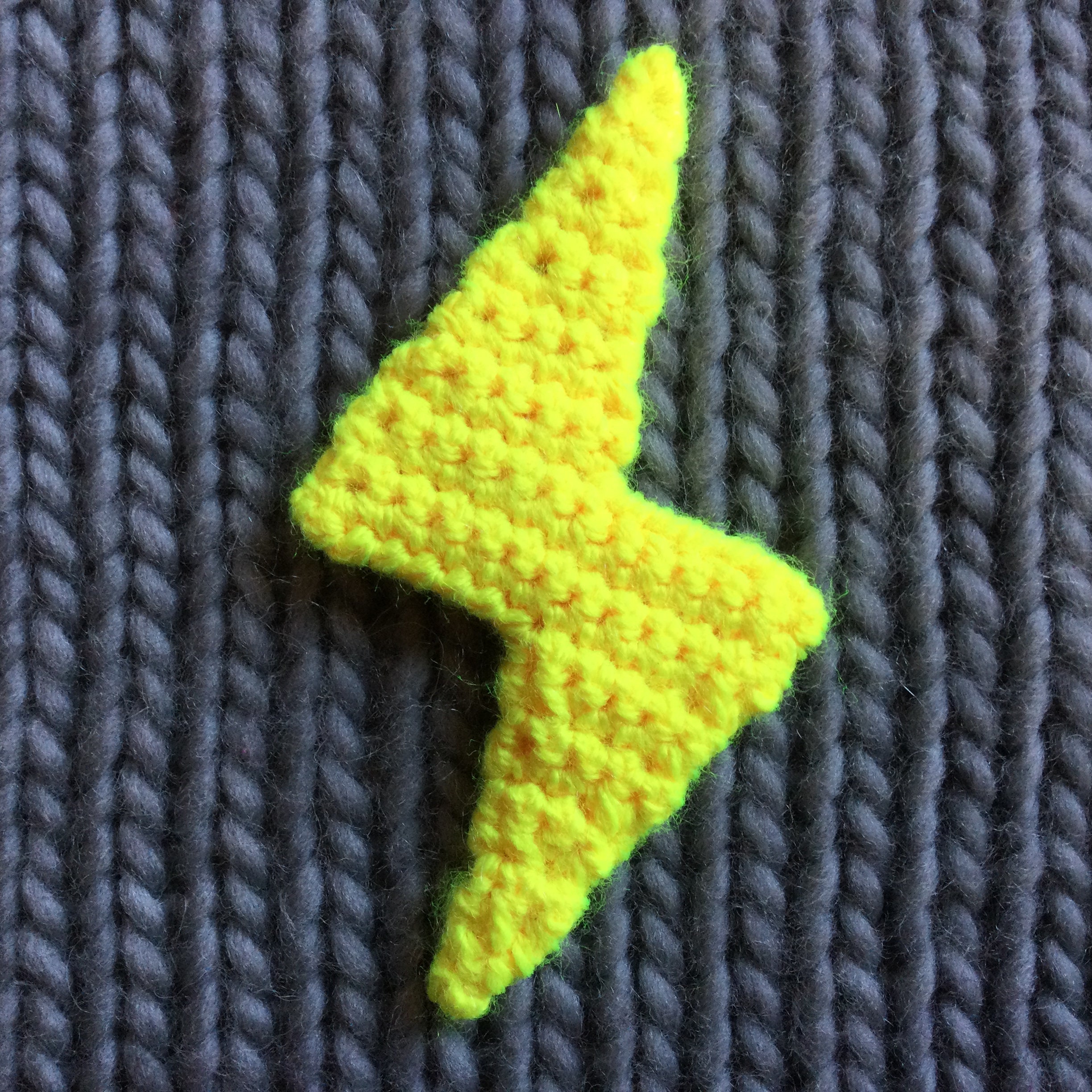 Handmade Crochet Lightning Bolt Brooch Neon Yellow - Etsy Nederland