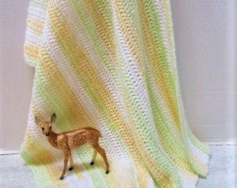 Beautiful Vintage Handmade Afghan Baby Blanket, Pale Pastel Yellow Green, Lightweight Cuddly Snuggly Newborn Wrap, Photo Prop, Yarn Textile